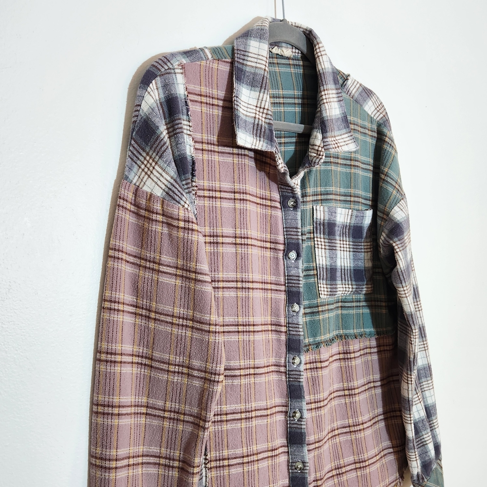 Hem & Thread Multi-Color Plaid Flannel Button Down Shirt Size Medium - Picture 4 of 12